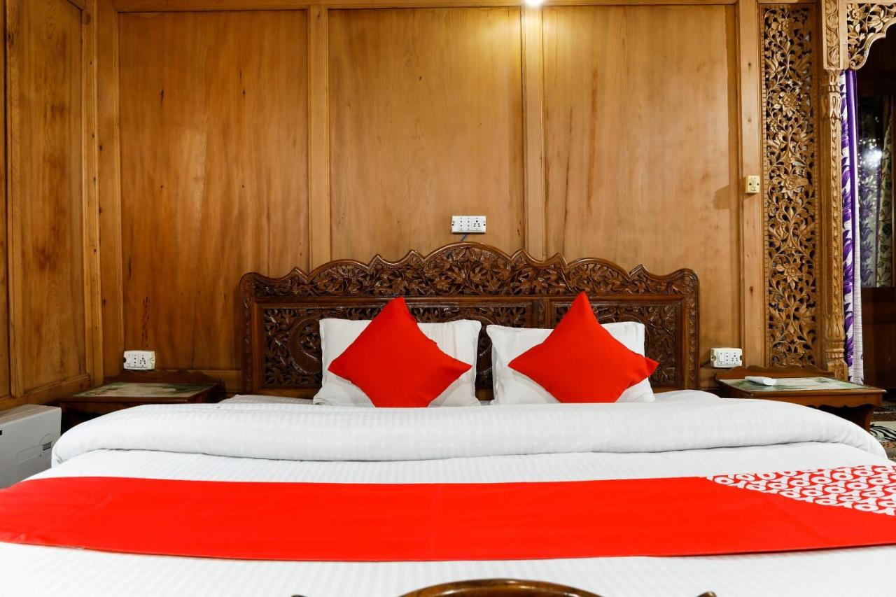 Oyo New Lucifer House Boat Hotel Srīnagar Exterior foto